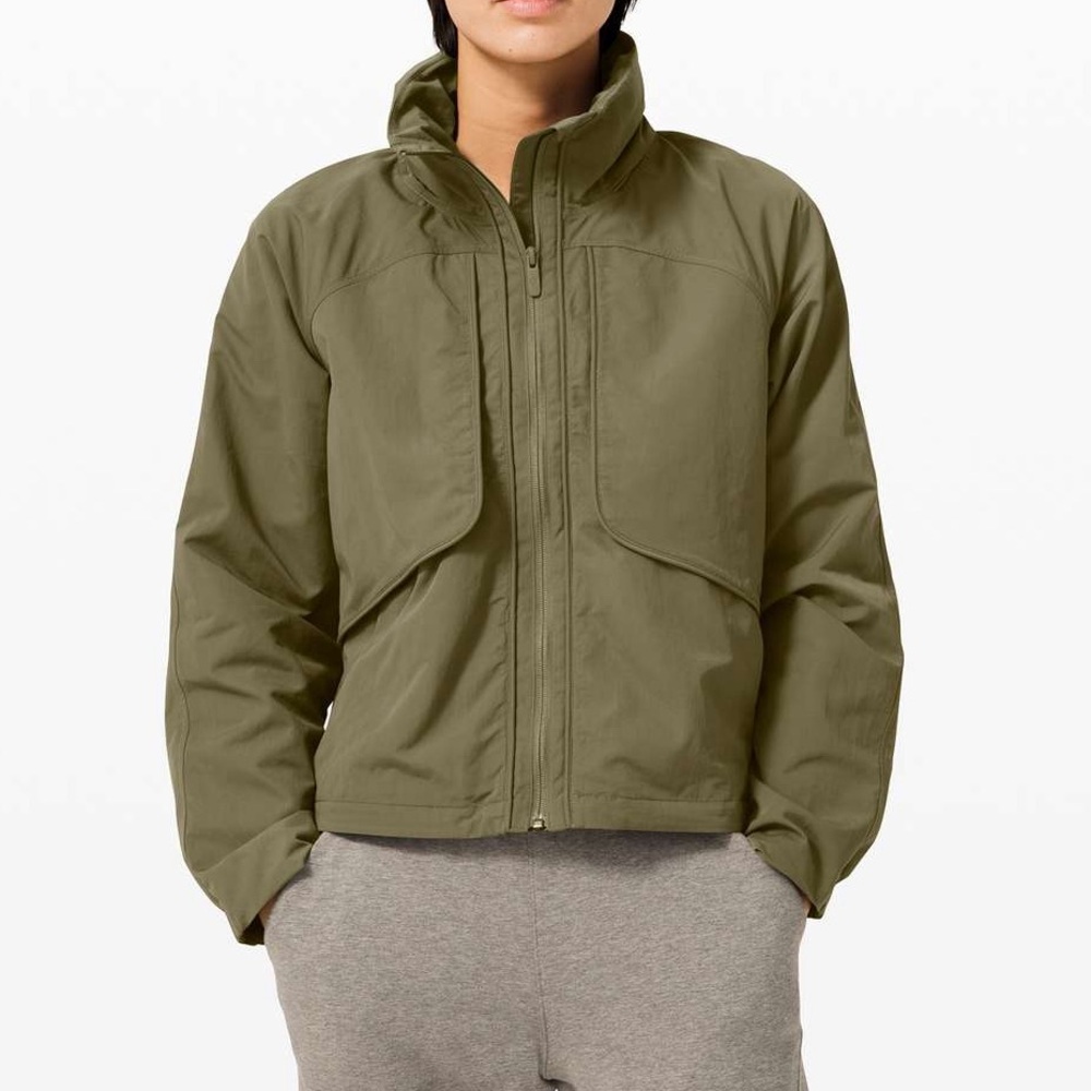 Lululemon Always Effortless Jacket in Medium Olive, size 6
